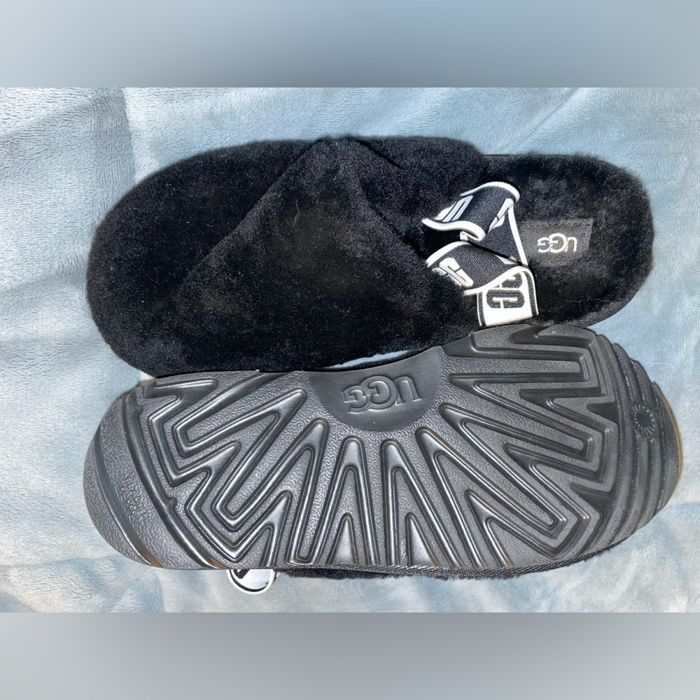 Ugg Fluff Yeah - image 2